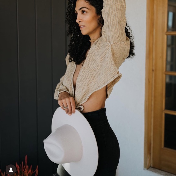 Beige Tie-Front Crop Top - Picture 3 of 3